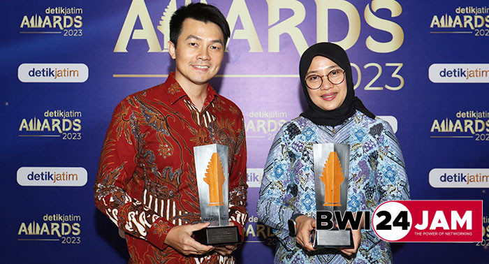 Chandra_Astan_dan_Bupati_Banyuwangi_Ipuk_raih_detikjatim_awards_2023.jpg