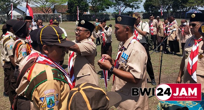 Ketua_Kwarcab_Kabupaten_Banyuwangi,_H_Sugirah_mengukuhkan_di_muncar.jpg