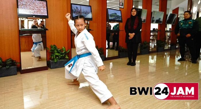 Siswi_Banyuwangi_Wakili_Indonesia_di_Kejuaraan_Karate_Internasional_di_Portugal.jpg