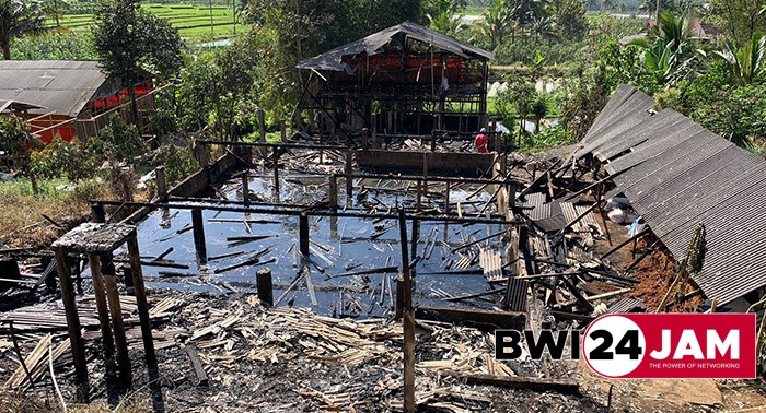 kebakaran_kandang_ayam_sempu_bwi.jpg