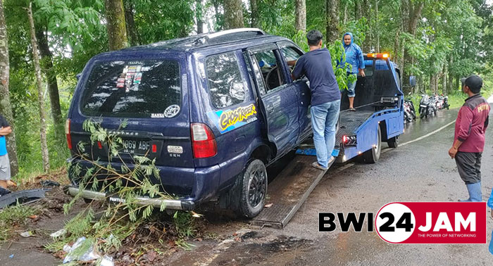 kendaraan_laka_lantas_di_jalur_menuju_kawah_ijen_bwi2024.jpg