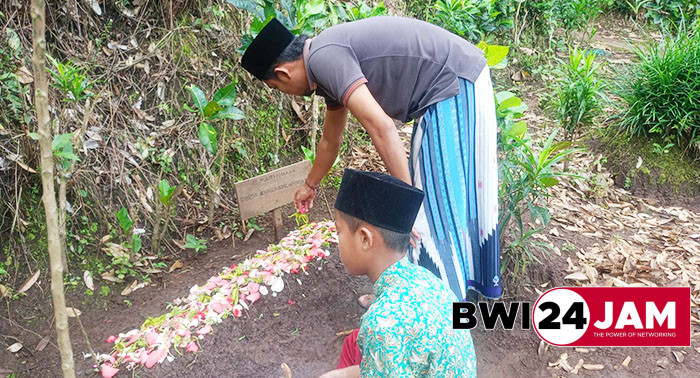makam_siswi_korban_di_kalibaru_banyuwangi_2025.jpg