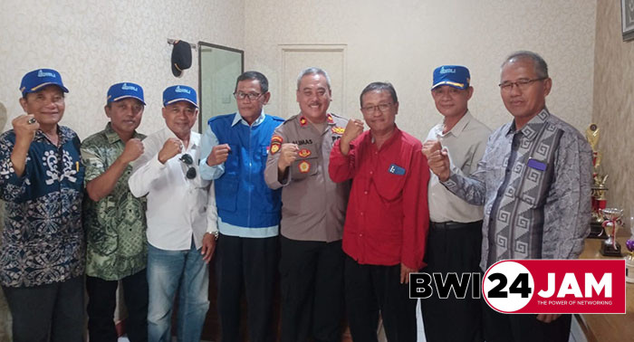 masyarakat_nelayan_di_polsek_muncar_bwi.jpg