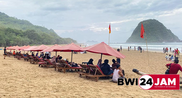 pantai_pulau_merah_banyuwangi20242025.jpg