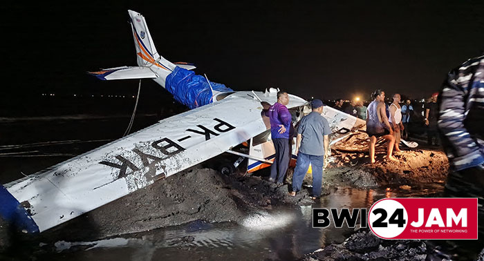 pesawat_latih_cessna_di_muncar_banyuwangi2025.jpg