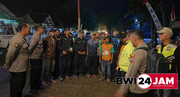 petugas_gabungan_pancarian_di_pulau_merah_bwi_2023.jpg