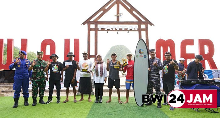 red_island_surfing_banyuwangi_2023.jpg