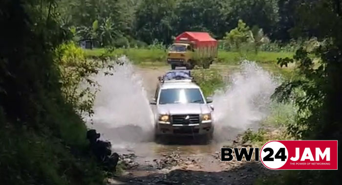 rombongan_armada_logistik_pemilu_di_bwi_2024.jpg
