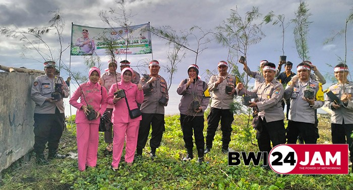 tanam_pohon_cemara_di_bwi.jpg
