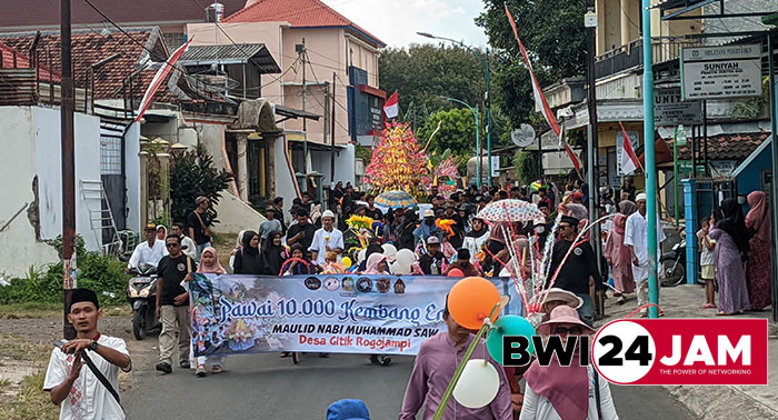 tradisi_banyuwangi_kembang_endog_maulid_nabi.jpg