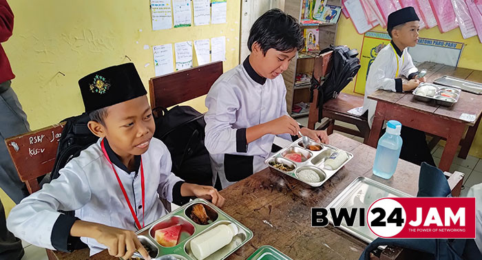 uji_coba_makan_gratis_bwi2024.jpg